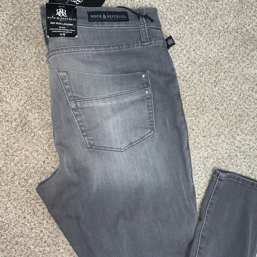 NWT Women's Rock & Republic Gray Jean Leggings - Picture 7 of 7